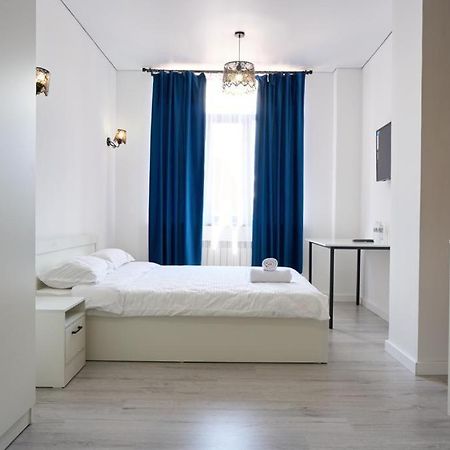 אלמטי 7Days Hotel מראה חיצוני תמונה